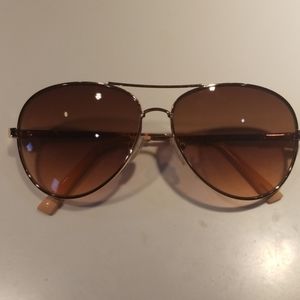 Steve Madden aviator sunglasses